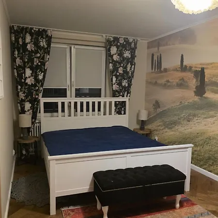 Wojciecha 9b 3 - Srodmiescie 70m2 *