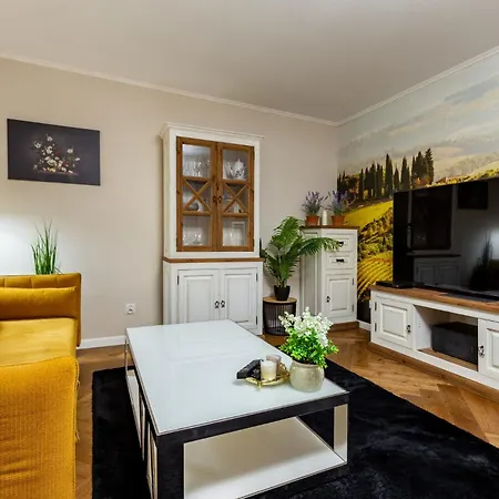 Wojciecha 9b3 Toskanskie - Srodmiescie 70m2